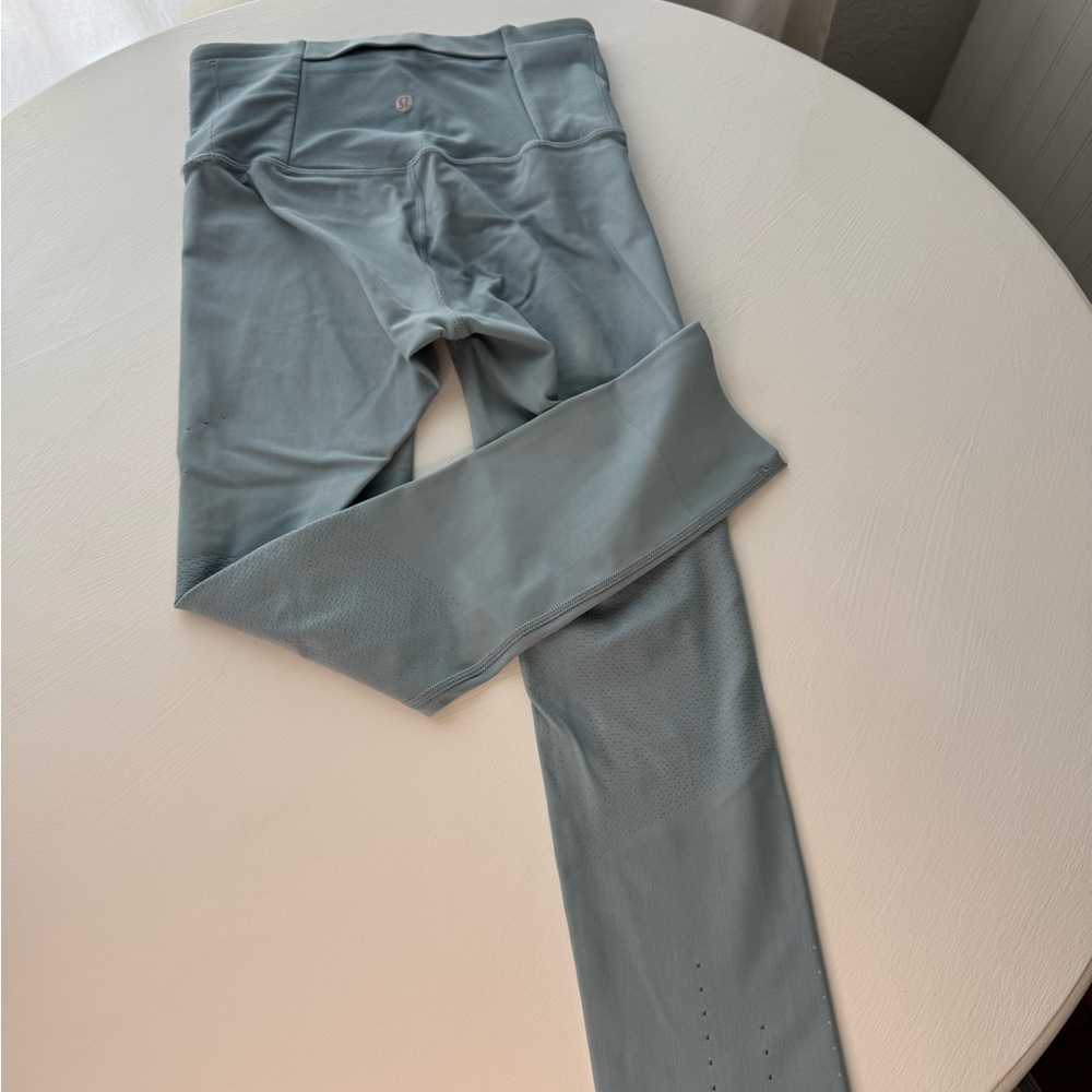 Lululemon Athletica Sky Blue Leggings - Picture 9 of 10
